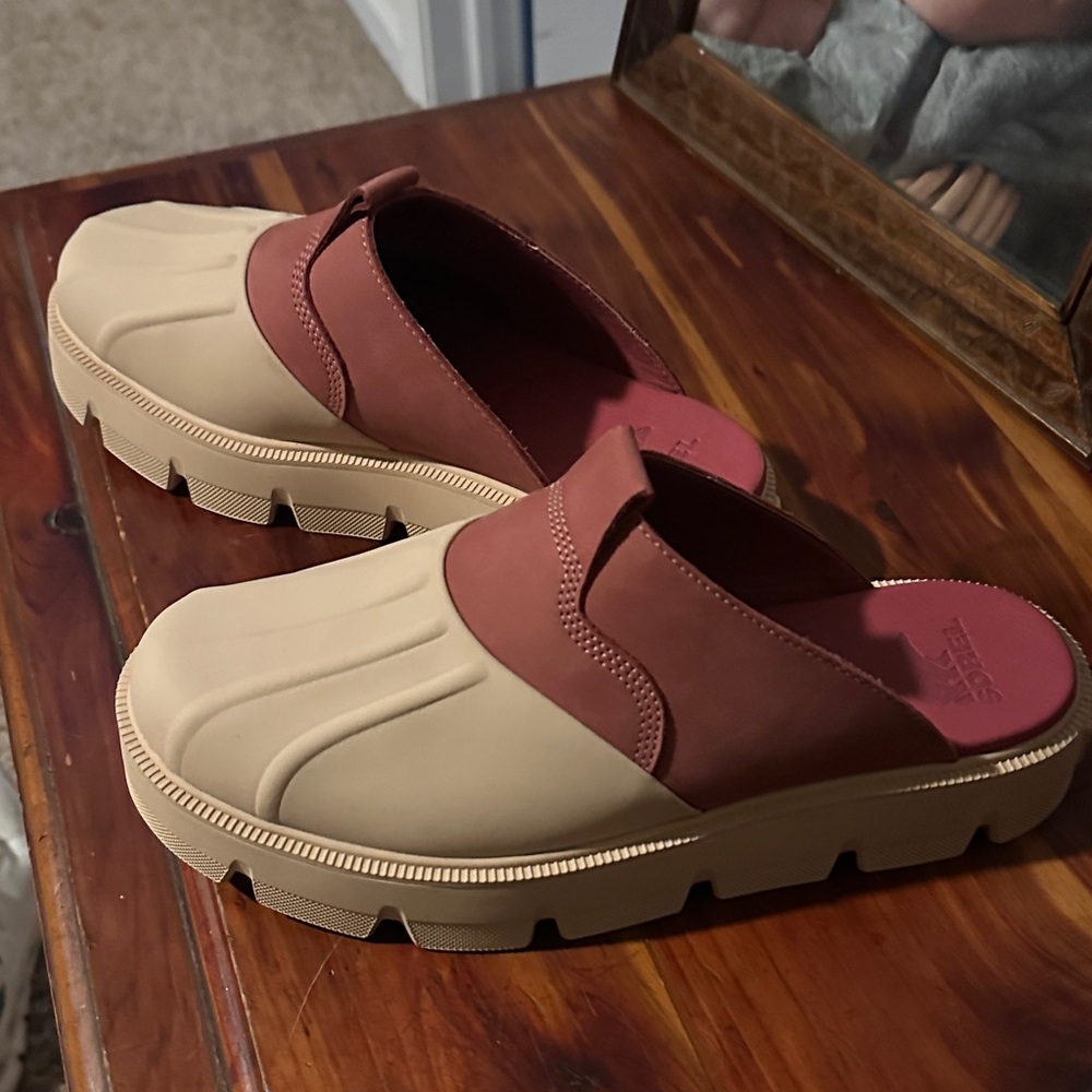 Sorel Women's Mules in Tan and Brown